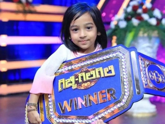 VANSHIKA AANAND