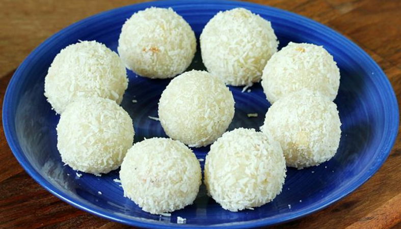 coconut laddu 1