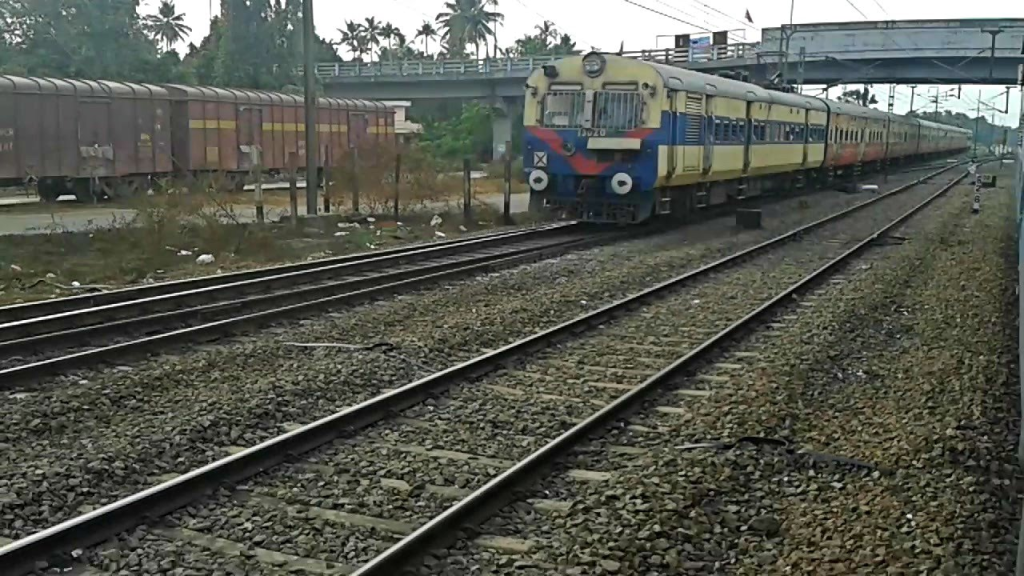 ernakulam palakkad memu express