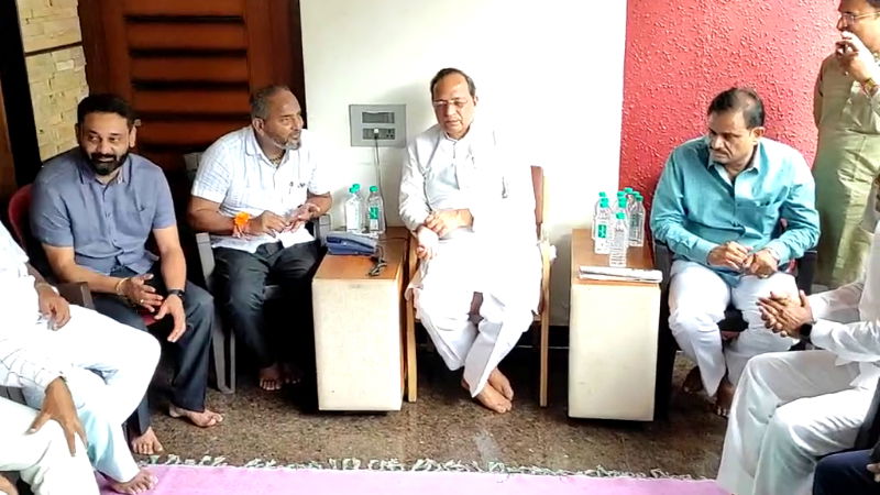 umesh katti arun singh 1
