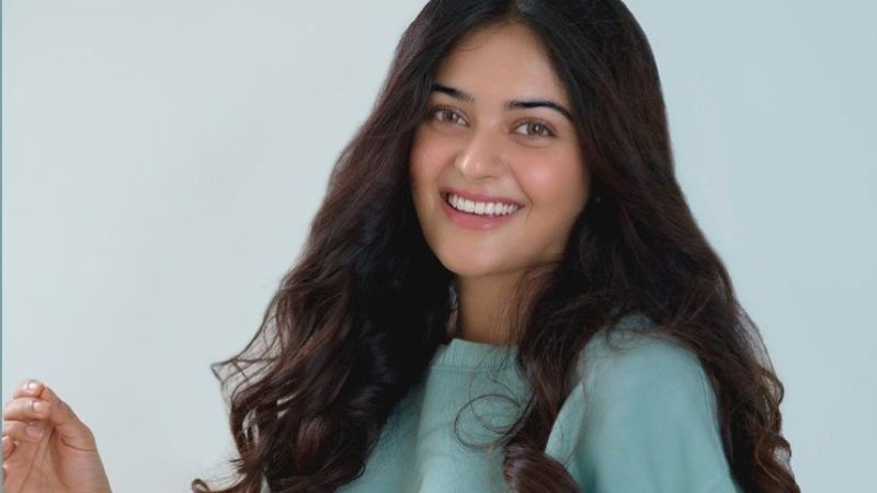 vaibhavi shandilya1 5