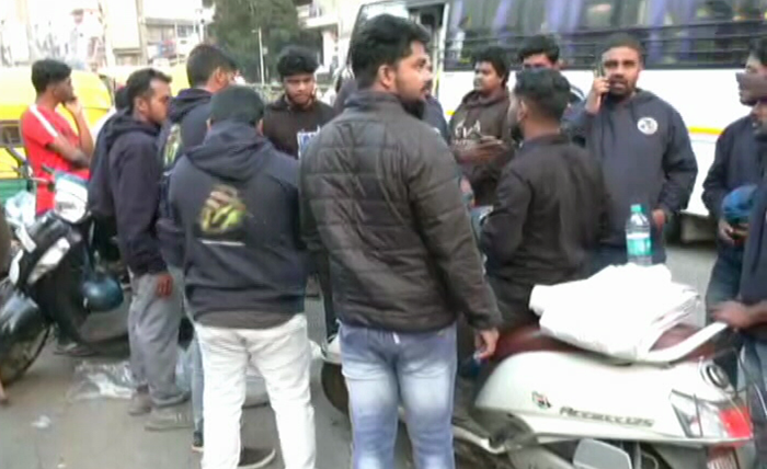 ಅಪ್ಪು ಕನಸಿನ ಗಂಧದಗುಡಿ ದರ್ಶನ- ಥಿಯೇಟರ್ ಅಂಗಳದಲ್ಲಿ ಅಭಿಮಾನಿಗಳ ಸಂಭ್ರಮ 5 APPU 2