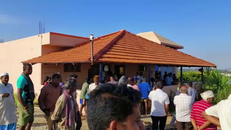 Bande Mutt Swamiji Suicide