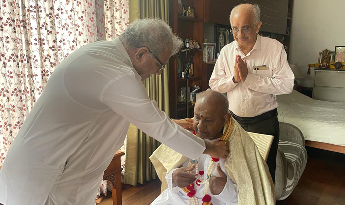 VEERENDRA HEGGADE HD DEVEGOWDA 1