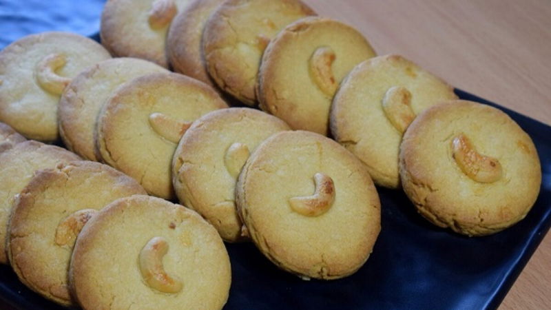 kaju biscuit 1