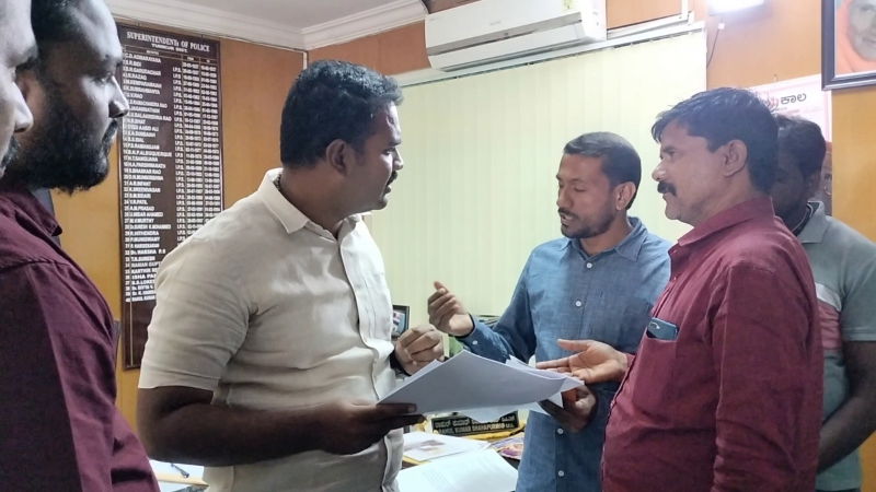 religious conversion allegations Bajrang Dal lodged a police complaint against distributing books similar to Bhagavad Gita in Tumakuru 1