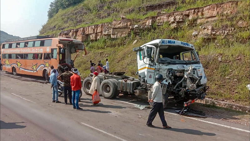 up Bus Accident 1