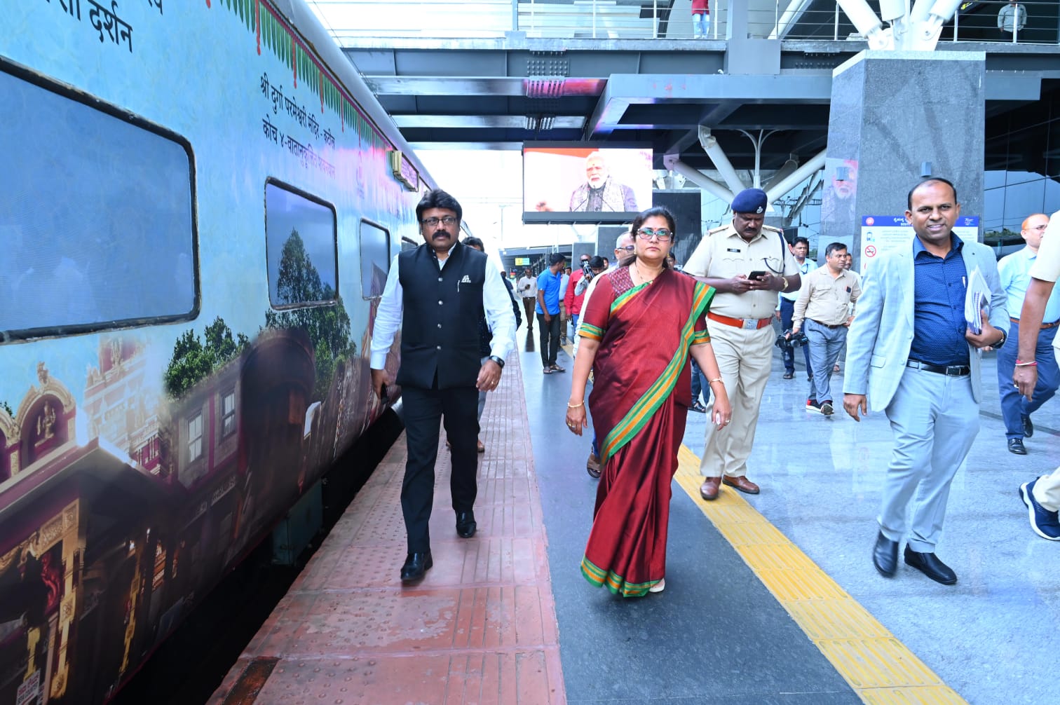 Bharat Gaurav Pilgrim Trains Departure From Bengaluru To Varanasi November 13 2
