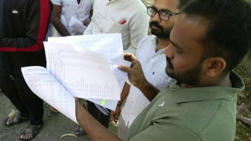 Karnataka Graduate Teacher Recruitment 2022 selection list out raichur candidates protest in dharawada 2