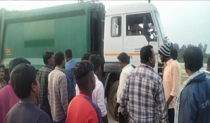 LORRY 1