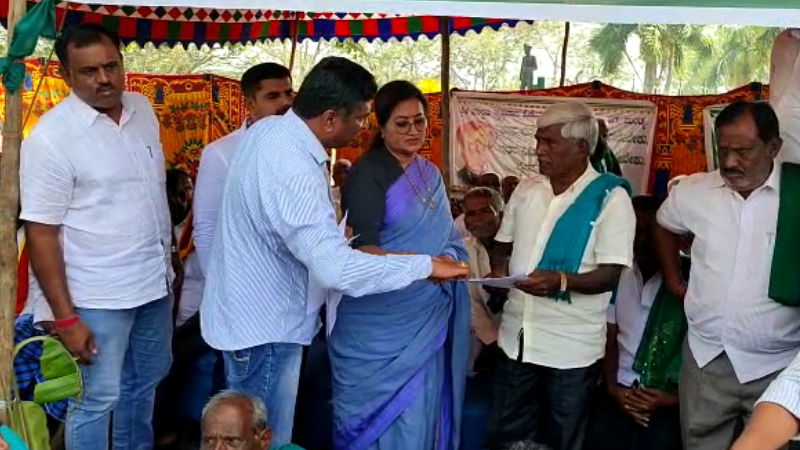 Sumalatha Ambareesh 1