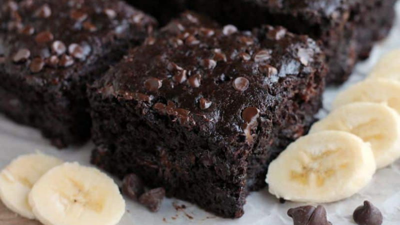 chocolate banana cake