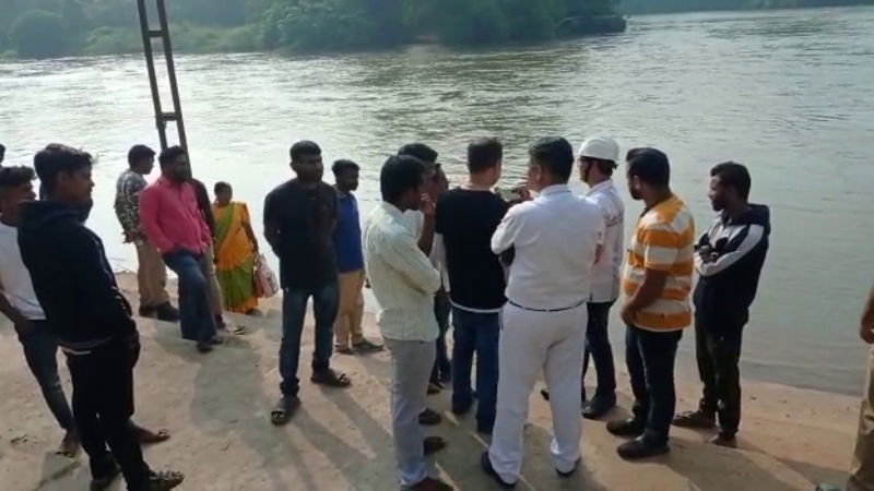 dandeli crocodile