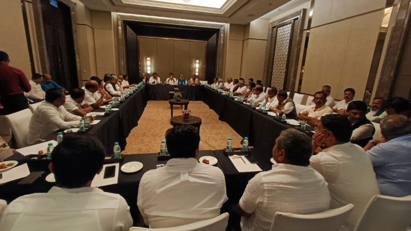 Eye on Old Mysuru Region Congres vokkaliga leaders Meeting inside Story 2