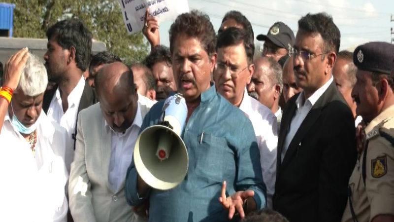 Lawyers Protest Outside Suvarna Soudha In Belagavi 2