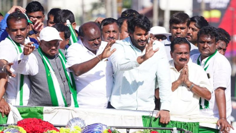 Nihkil Kumaraswamy 2