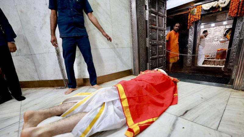 rahul gandhi bharat jodo yatra Hindu temple 3