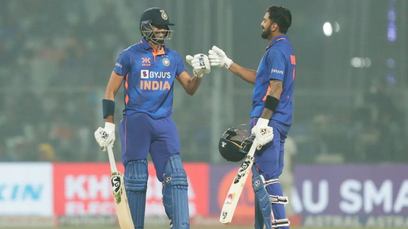 KL Rahul Axar patel