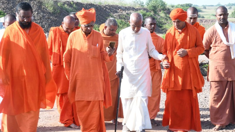 Siddheshwar Swamij 03