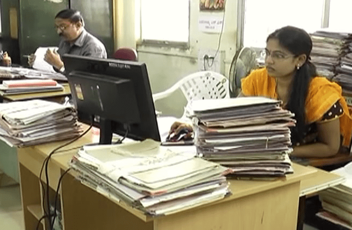 GOVT WORKER 2