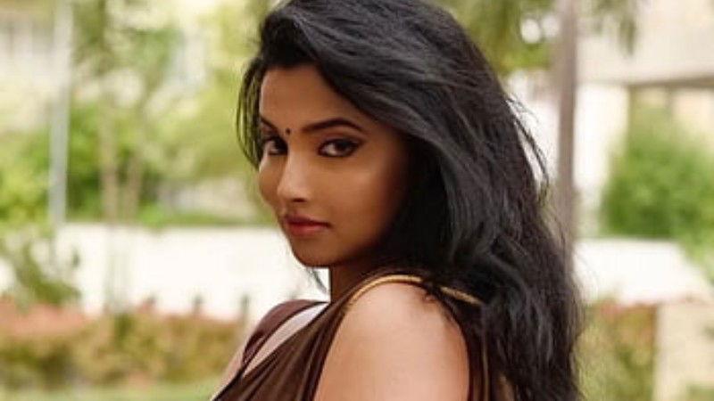 Anicka Vijay Vikraman 1