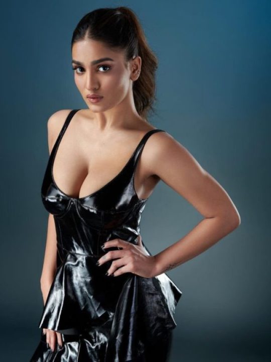 saniya-iyappan-latest-photos/