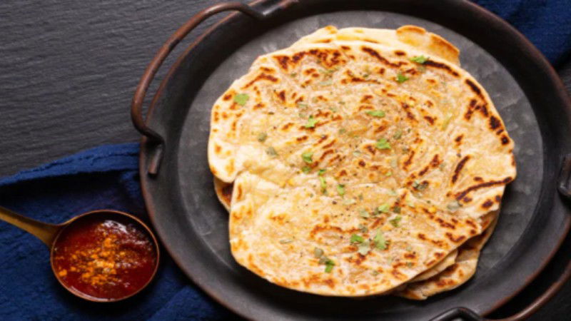 chilli garlic paratha 2