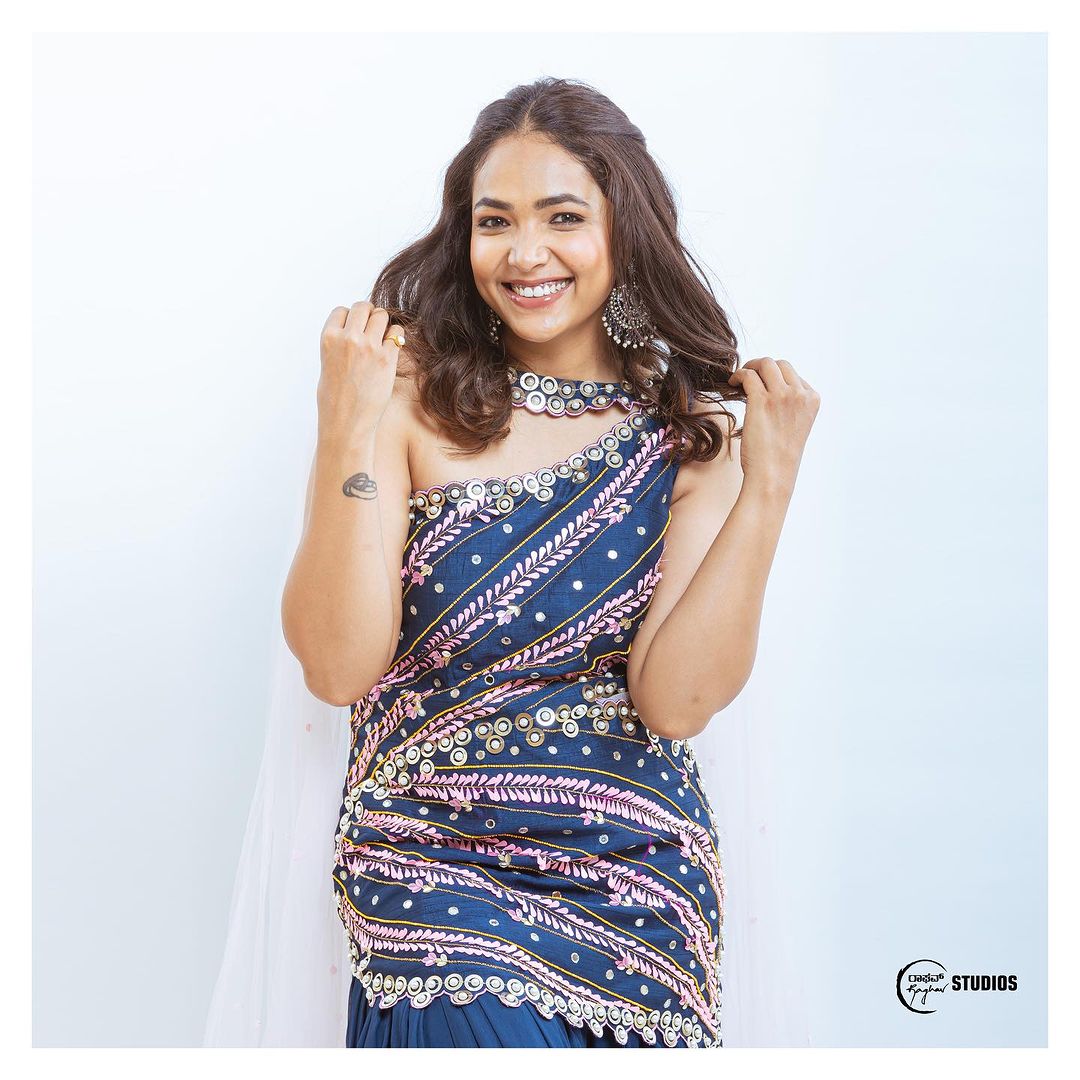 Anupama Gowda 13