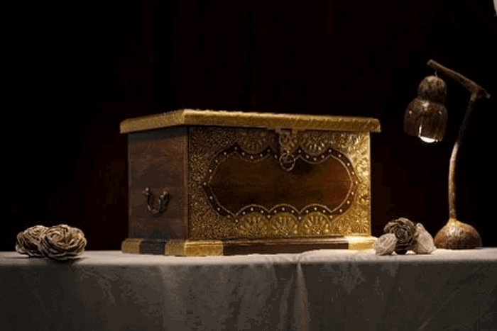 BOX