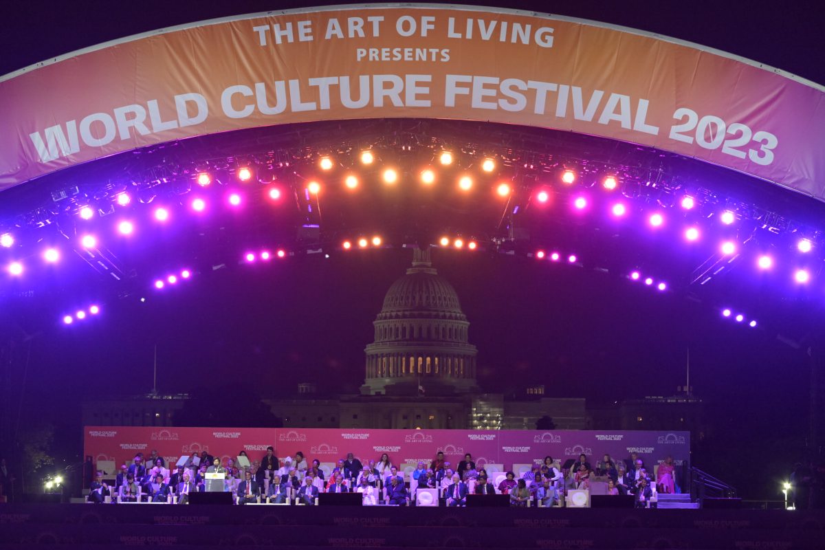 Dignitaries on the stage at the Art of Living s 4th WCF