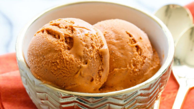 Thai Tea Ice Cream 1