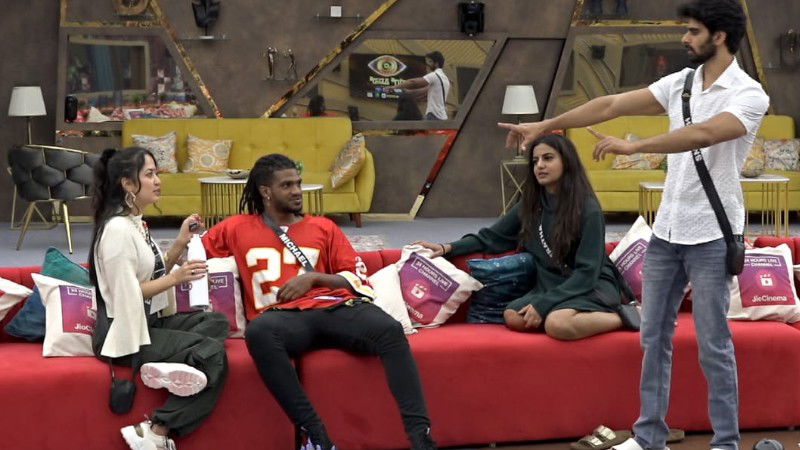 Bigg Boss 2 10