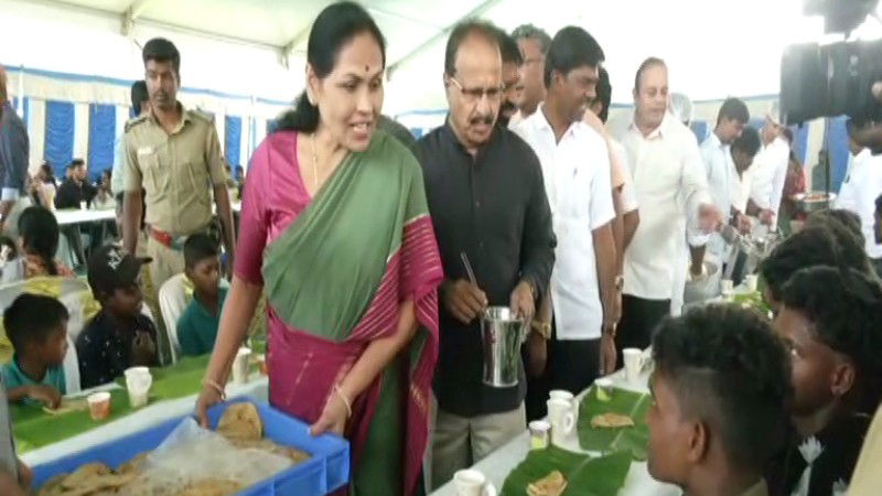 Shobha Karandlaje 1