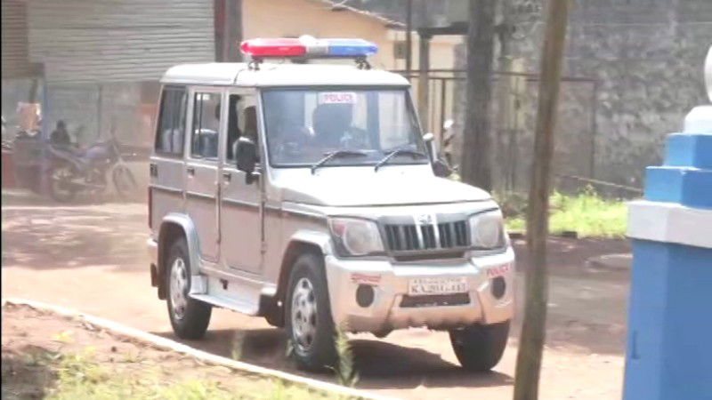 belagavi hindalaga jail police jeep