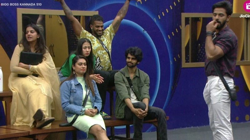 Bigg Boss 1 7
