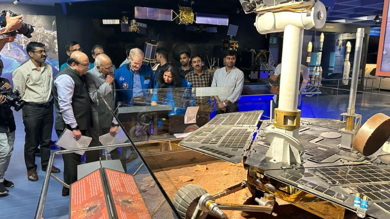 NASA ISRO officials interact with Bengaluru students Bill Nelson shantanu bhatawdekar rakesh sharma 2