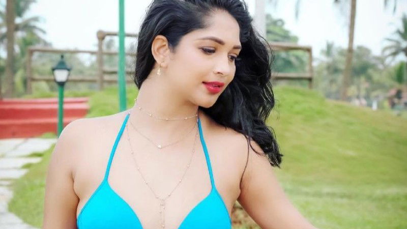 Pavi Poovappa 4