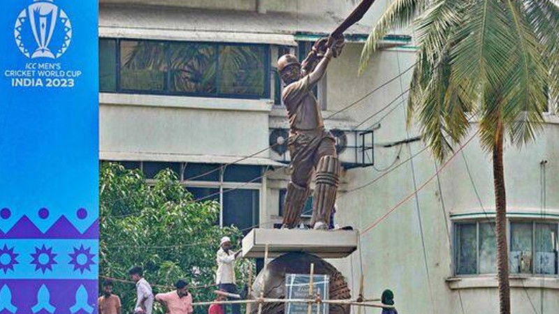 Sachin Statue