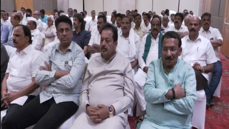 Belagavi Session Congress Legislature Party meeting CM Siddaramaiah DK Shivakumar CBI Case 2