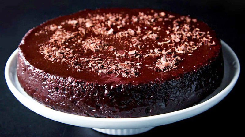 Eggless Chocolate Cake