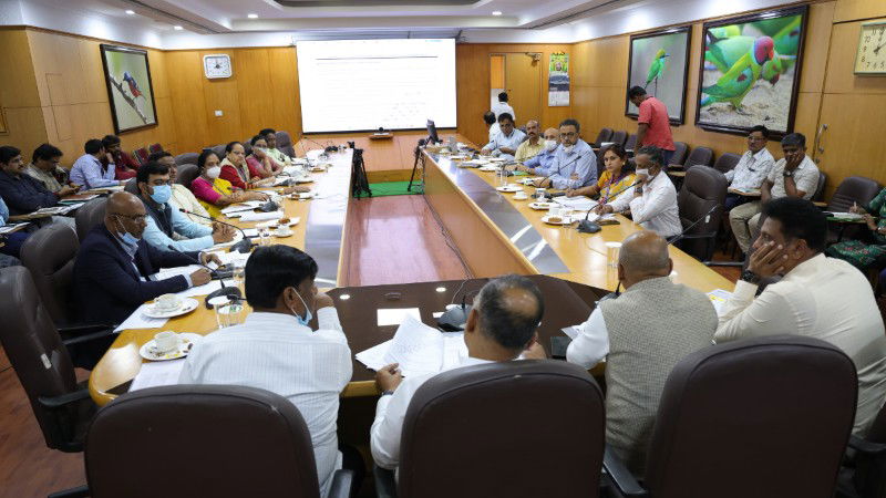 Government Make 7 Days Home Isolation Mandatory For People Testing Positive For Covid 19 dinesh gundu rao 1