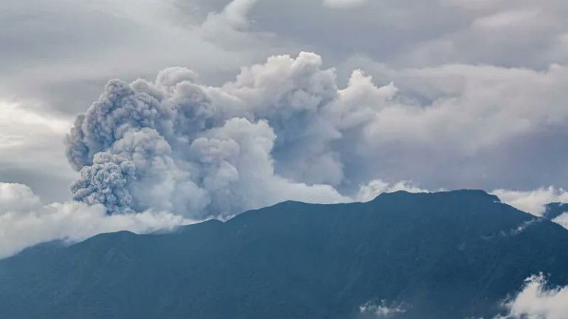 Indonesia Volcano 1