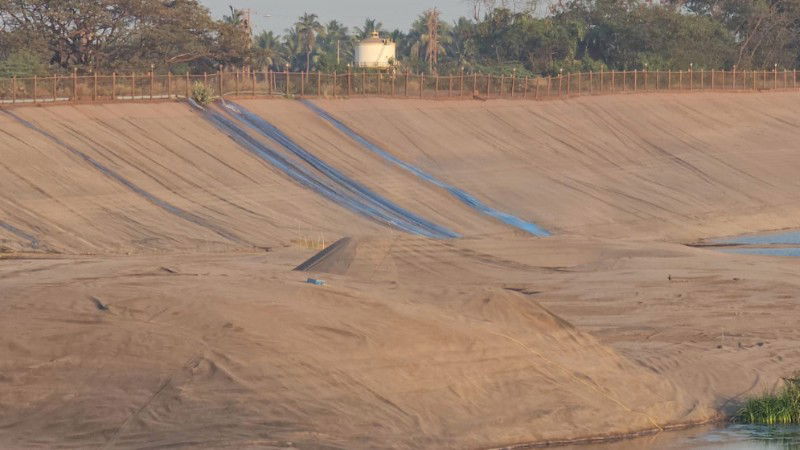 Iron and Steel Factory in Koppala concerned about water crisis