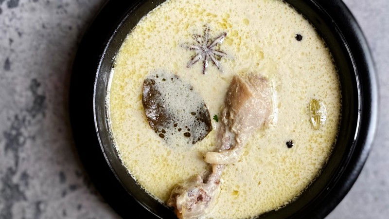 Kolhapuri Pandhra Rassa 2