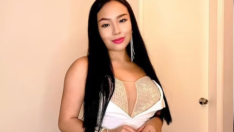 Thaina Fields 2