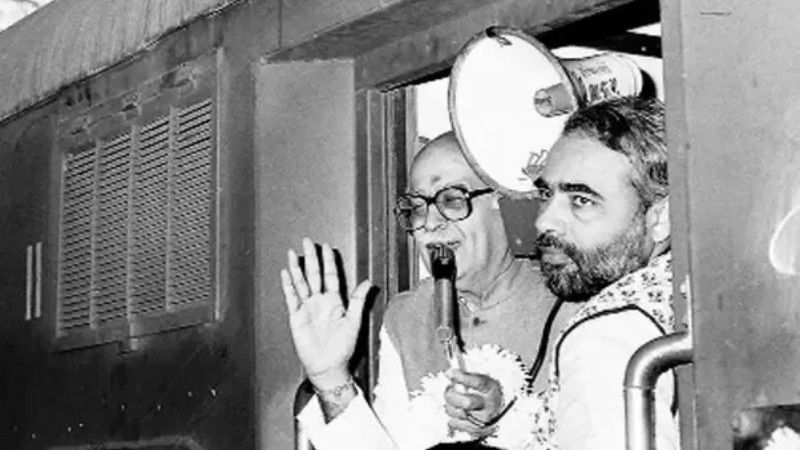 modi advani