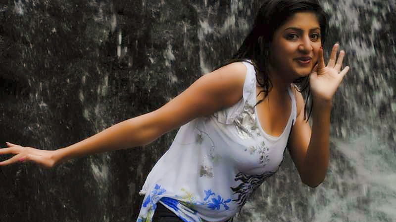 Poonam Kaur 3