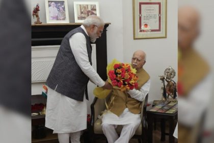 narendra modi and advani