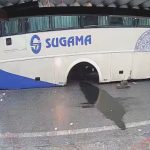 Wheel falls off Bengluru to Sringeri bus in Balehonnur 1