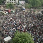 Hundreds of protesters gherao Bangladesh Supreme Court give chief justice deadline to resign 2